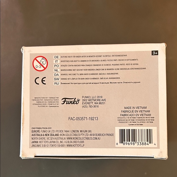 Funko Darth Vader Figure with Black Armor and Red Saber - Picture 6 of 7